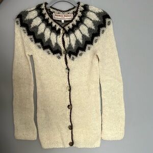 Vintage Wool 
Icelandic Mock Neck
Long Sleeve Cream
Brown Women Sweater✨